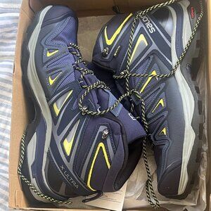 Salomon- X Ultra 3 Mid GTX W Hiking Shoes